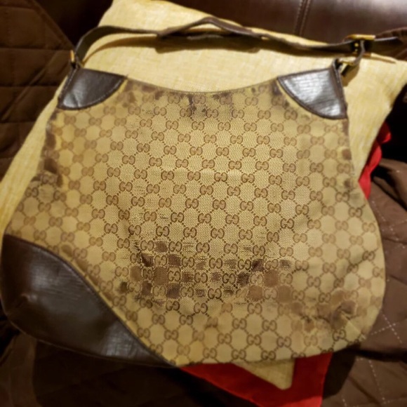 Gucci bag 💯 present Authentic - Picture 4 of 8